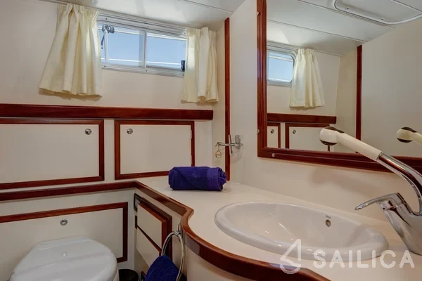Menorquin 150 - Yacht Charter Sailica