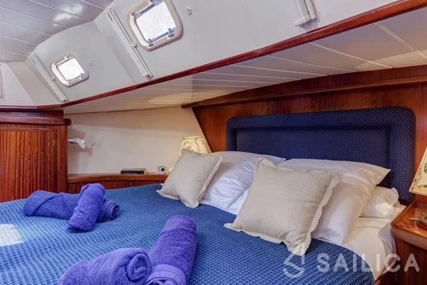 Menorquin 150 - Yacht Charter Sailica