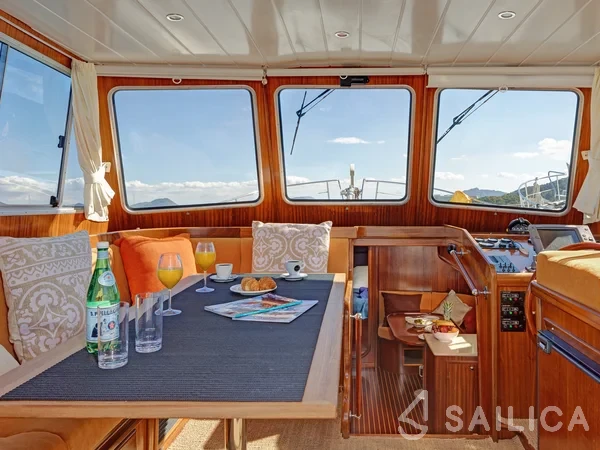 Menorquin 150 - Yacht Charter Sailica