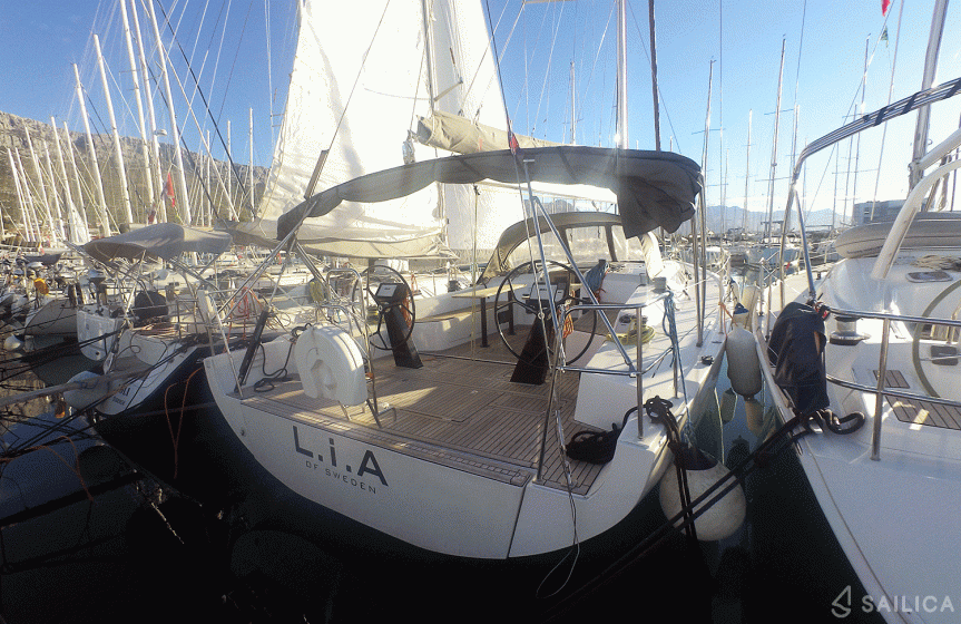 More 55 - Yacht Charter Sailica