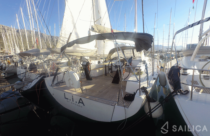 More 55 - Yacht Charter Sailica