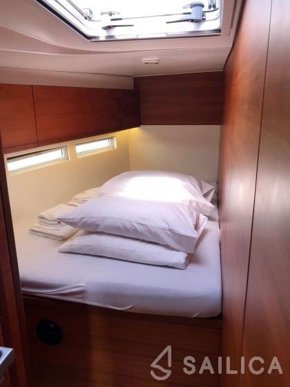 More 55 - Yacht Charter Sailica