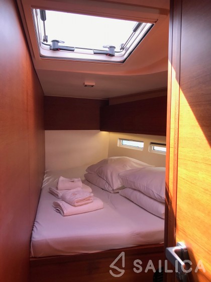 More 55 - Yacht Charter Sailica
