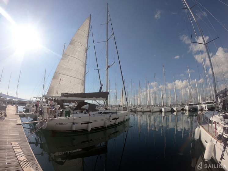 More 55 - Yacht Charter Sailica