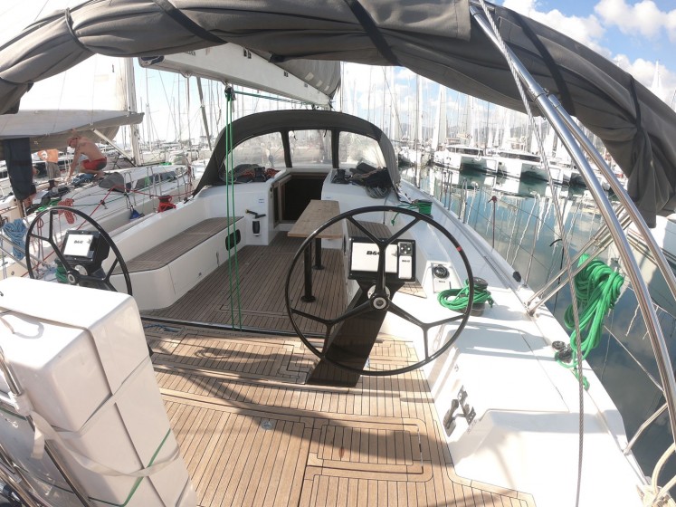 More 55 - Yacht Charter Sailica