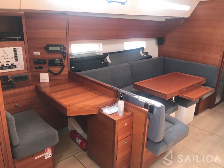 More 55 - Yacht Charter Sailica