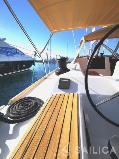 Dufour 460 GL - Yacht Charter Sailica