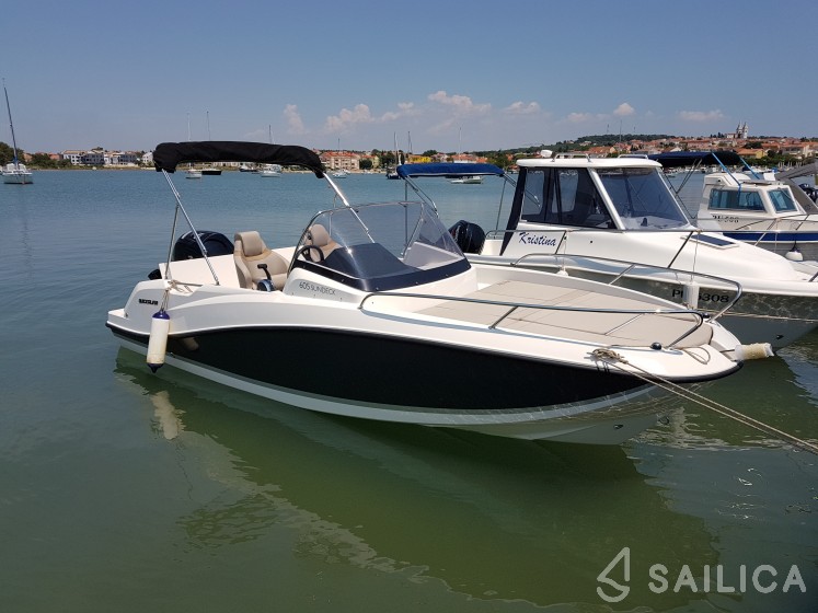 null - Yacht Charter Sailica