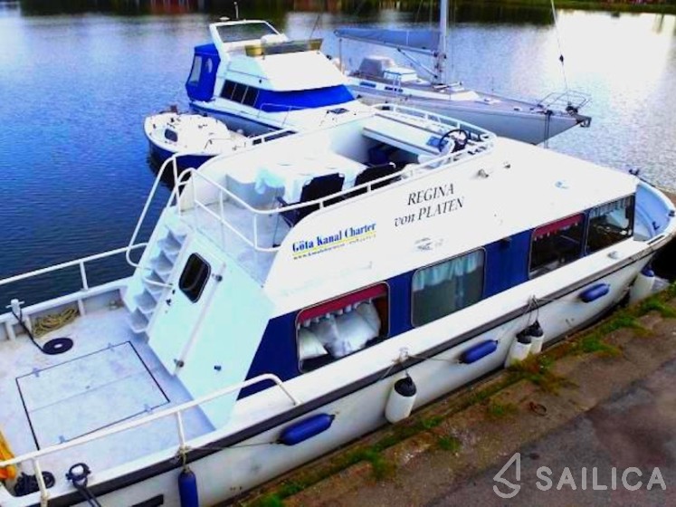 Regina von Platen - Yacht Charter Sailica