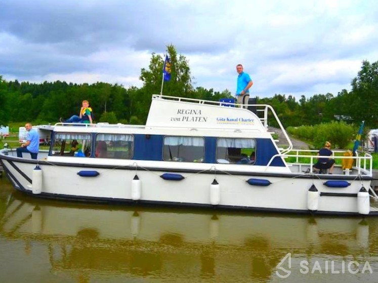 Regina von Platen - Yacht Charter Sailica