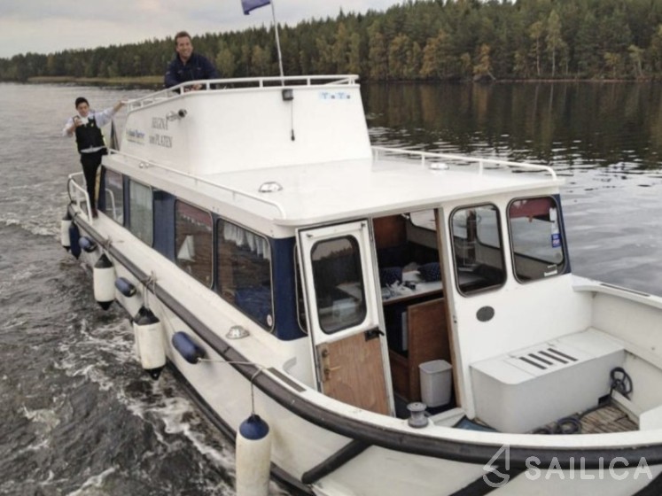 Regina von Platen - Yacht Charter Sailica