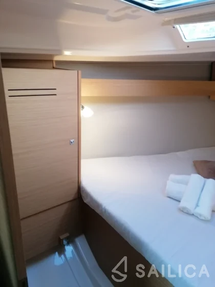Dufour 360 GL - Yacht Charter Sailica