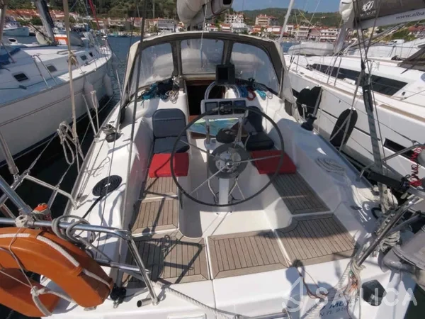 Hanse 342 - Yacht Charter Sailica