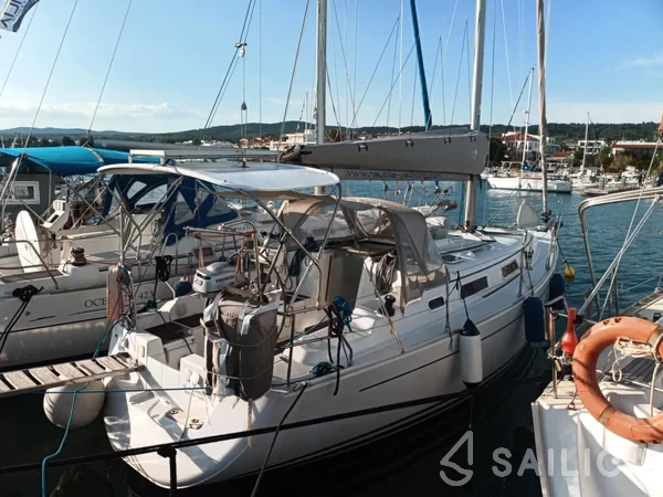 Hanse 342 - Yacht Charter Sailica