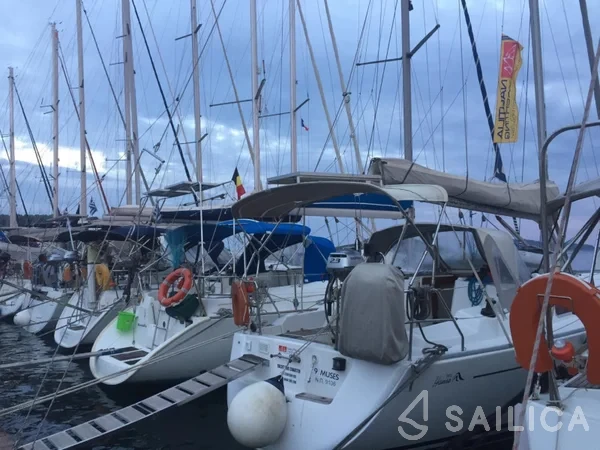 Hanse 342 - Yacht Charter Sailica