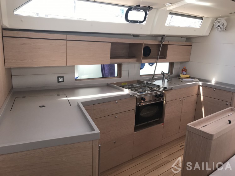 Oceanis 46.1 - Yacht Charter Sailica
