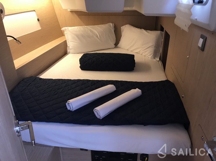 Oceanis 46.1 - Yacht Charter Sailica