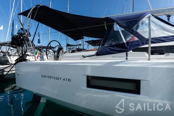 Sun Odyssey 410 - Yacht Charter Sailica