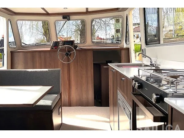 Husky Dane - Yacht Charter Sailica