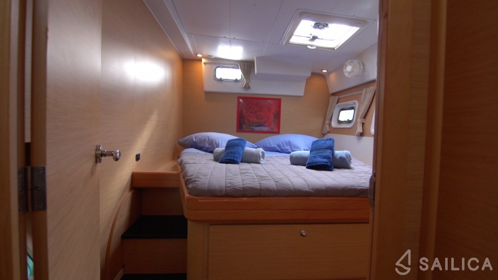 Lagoon 420 - Yacht Charter Sailica