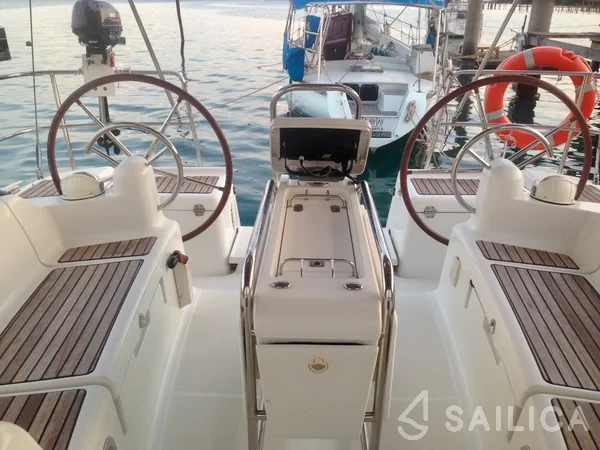 Sun Odyssey 409 - Yacht Charter Sailica