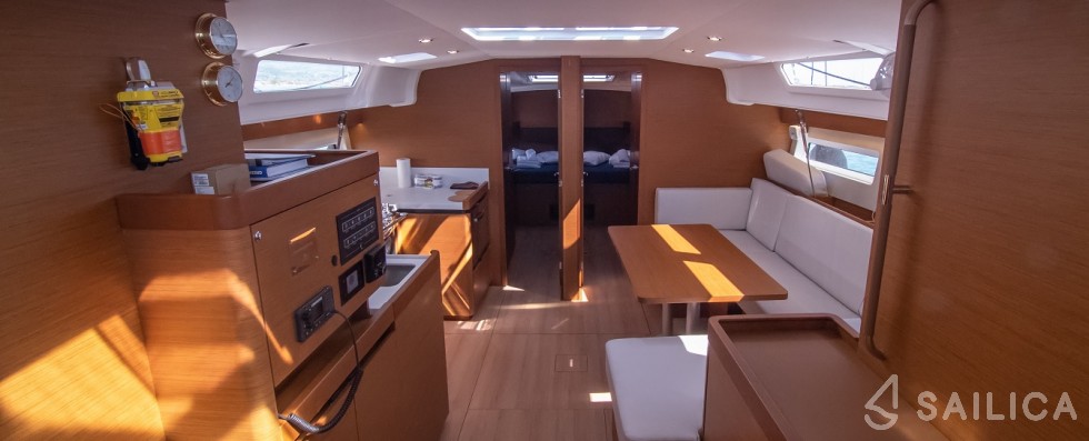 Sun Odyssey 490 - Yacht Charter Sailica