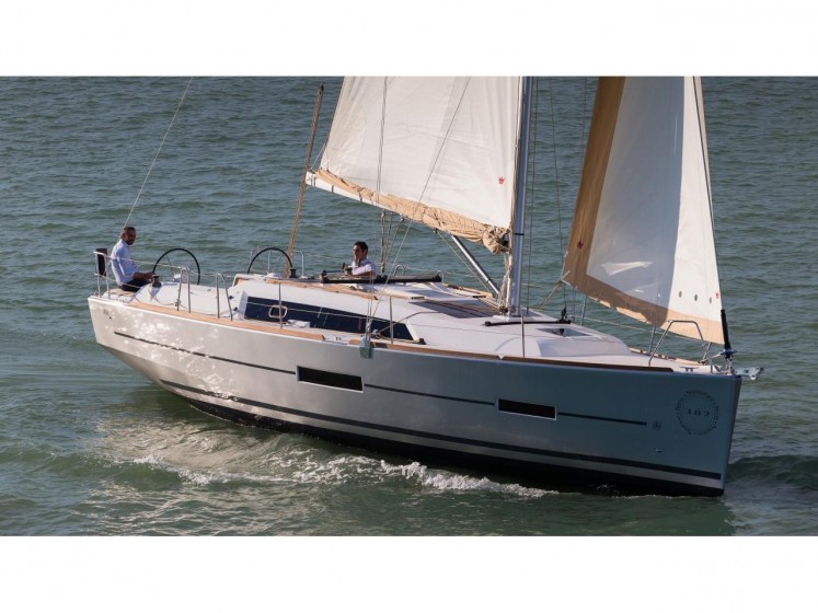 Dufour 382 GL - Yacht Charter Sailica
