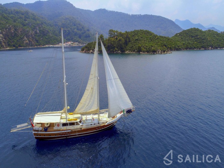 Gulet - Yacht Charter Sailica