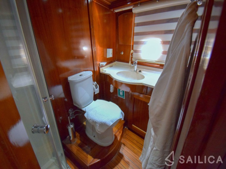 Gulet - Yacht Charter Sailica