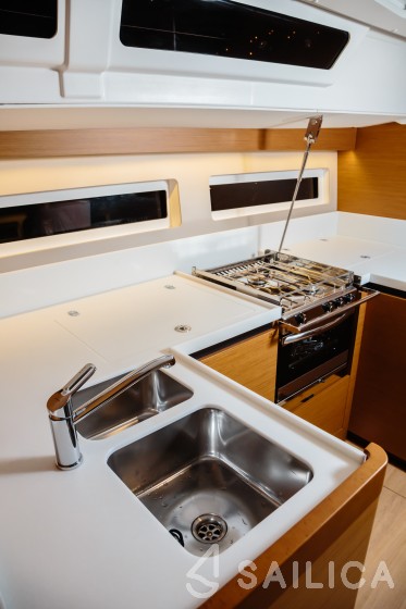 Sun Odyssey 490 - Yacht Charter Sailica
