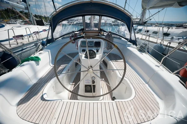 Bavaria 38 Cruiser - Yacht Charter Sailica