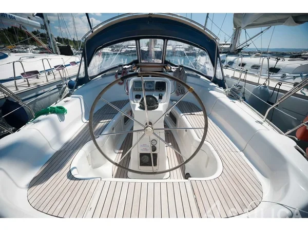 Bavaria 38 Cruiser - Yacht Charter Sailica