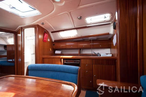 Bavaria 38 Cruiser - Yacht Charter Sailica