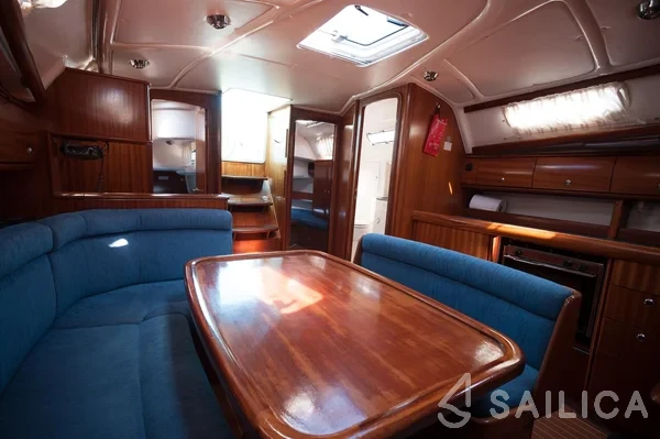 Bavaria 38 Cruiser - Yacht Charter Sailica