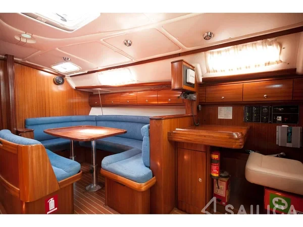 Bavaria 38 Cruiser - Yacht Charter Sailica