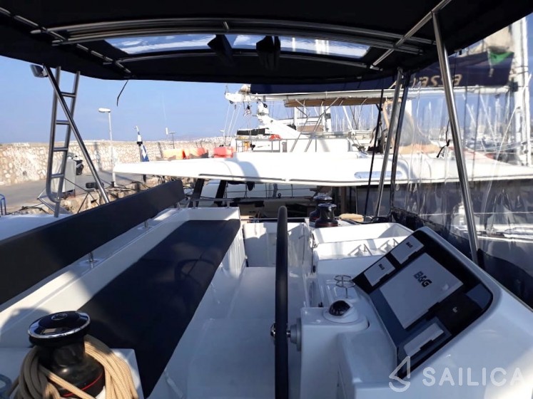 Lagoon 450  Flybridge - Yacht Charter Sailica