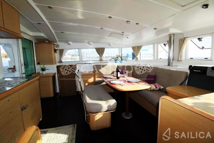 Lagoon 440 - Yacht Charter Sailica