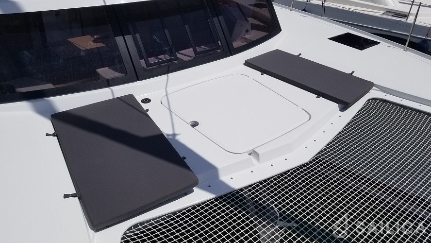 Lucia 40 - Yacht Charter Sailica