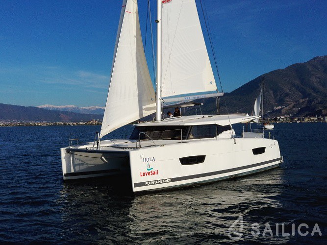 Lucia 40 - Yacht Charter Sailica