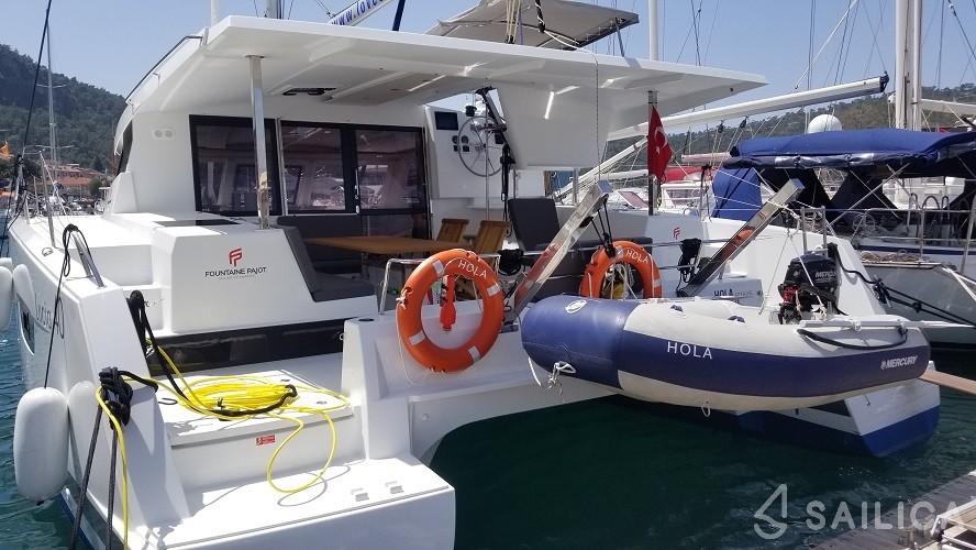 Lucia 40 - Yacht Charter Sailica