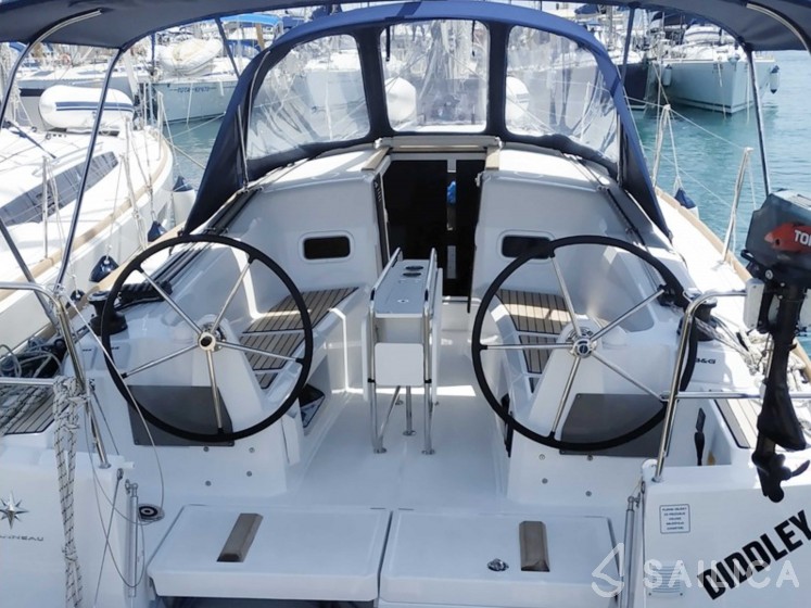 Sun Odyssey 349 - Yacht Charter Sailica