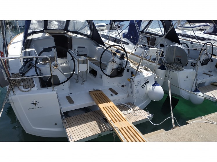 Sun Odyssey 349 - Yacht Charter Sailica