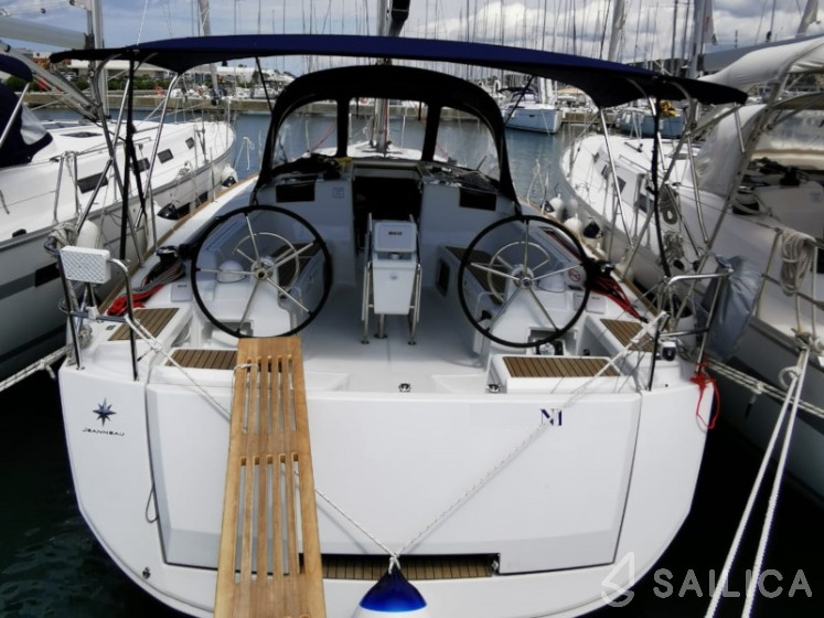 Sun Odyssey 419 - Yacht Charter Sailica