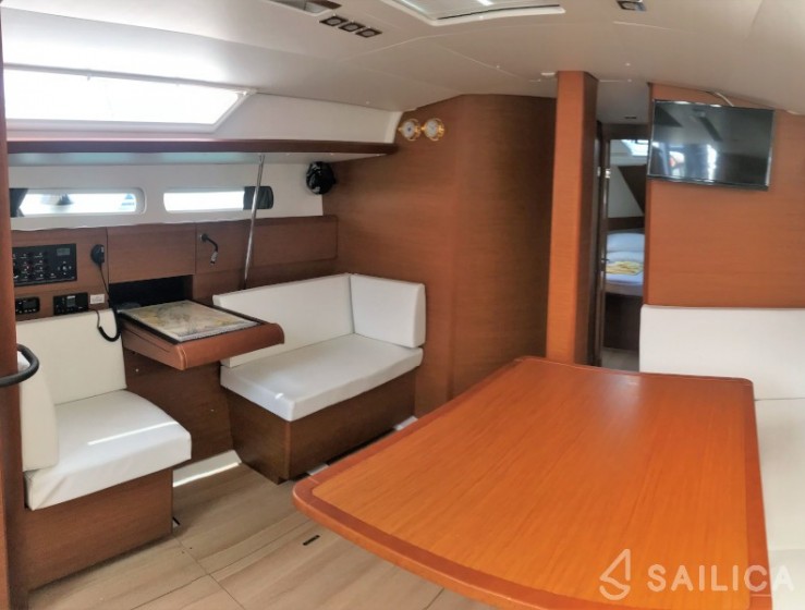 Sun Odyssey 449 - Yacht Charter Sailica