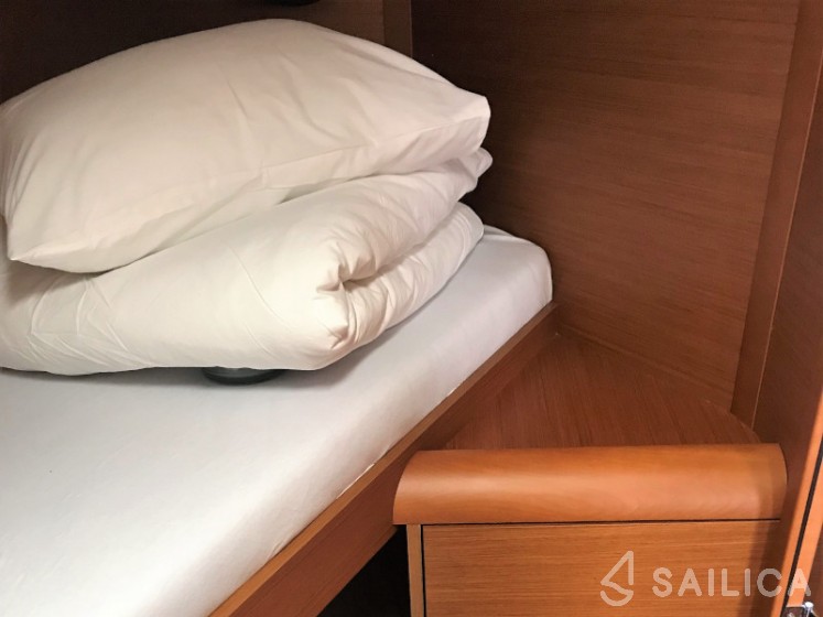 Sun Odyssey 449 - Yacht Charter Sailica