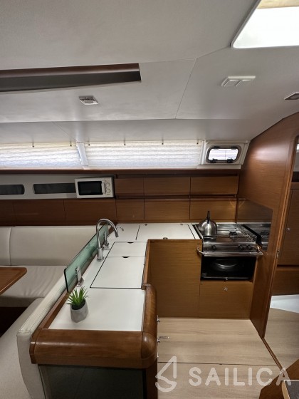 Sun Odyssey 449 - Yacht Charter Sailica