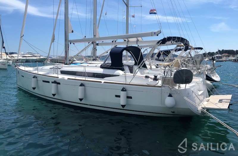 Sun Odyssey 449 - Yacht Charter Sailica