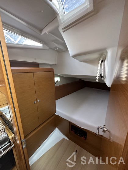 Sun Odyssey 449 - Yacht Charter Sailica