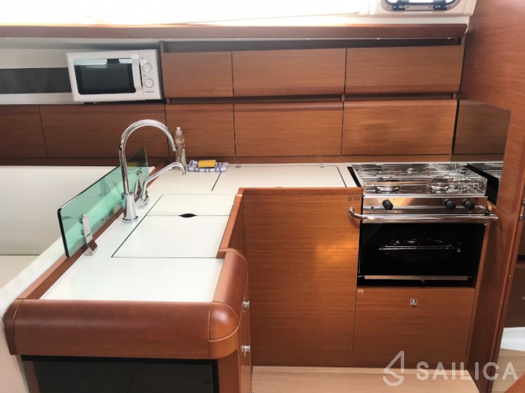 Sun Odyssey 449 - Yacht Charter Sailica