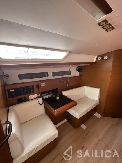 Sun Odyssey 449 - Yacht Charter Sailica